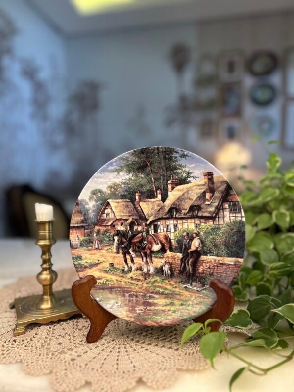 Prato Decorativo "Lunch Break" – Chris Howells | Wedgwood Fine Bone China