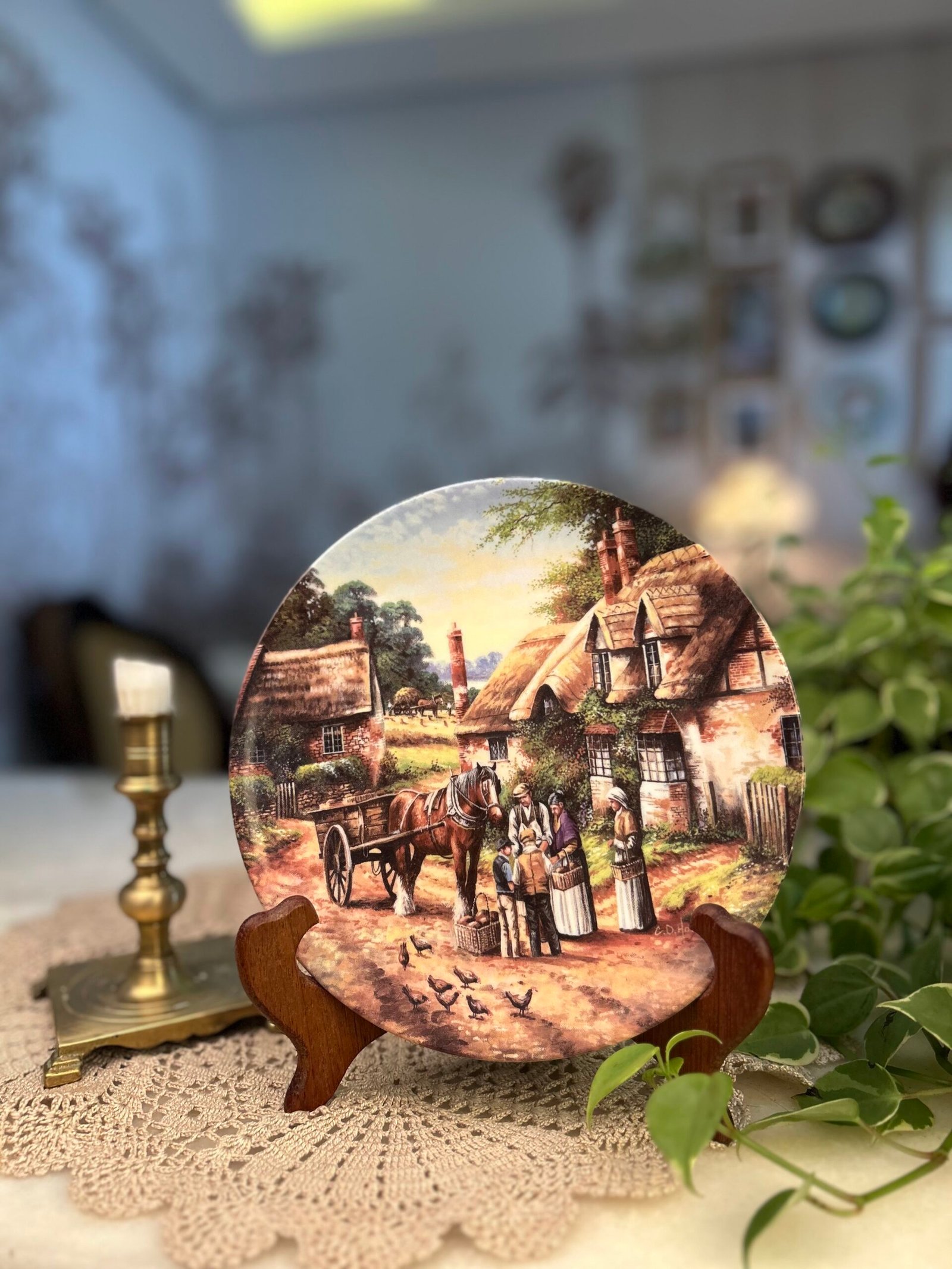 Prato Decorativo Buying the Bread – Chris Howells | Wedgwood Fine Bone China - Imagem 1