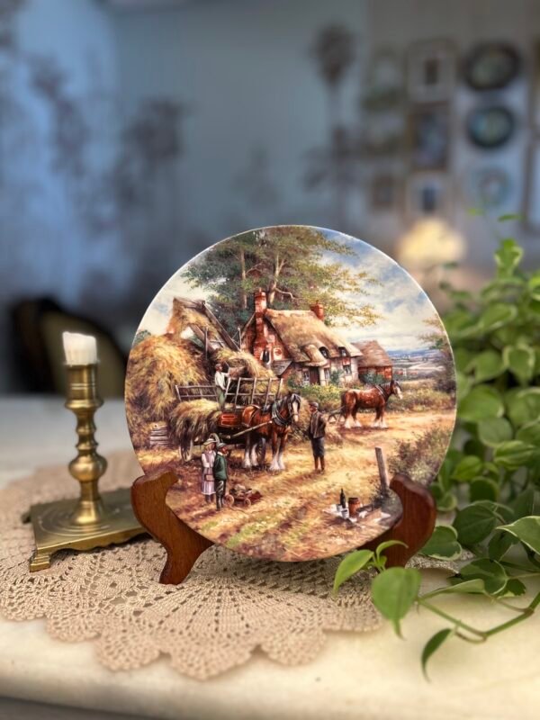 Prato Decorativo Making the Hayrick – Chris Howells | Wedgwood Fine Bone China
