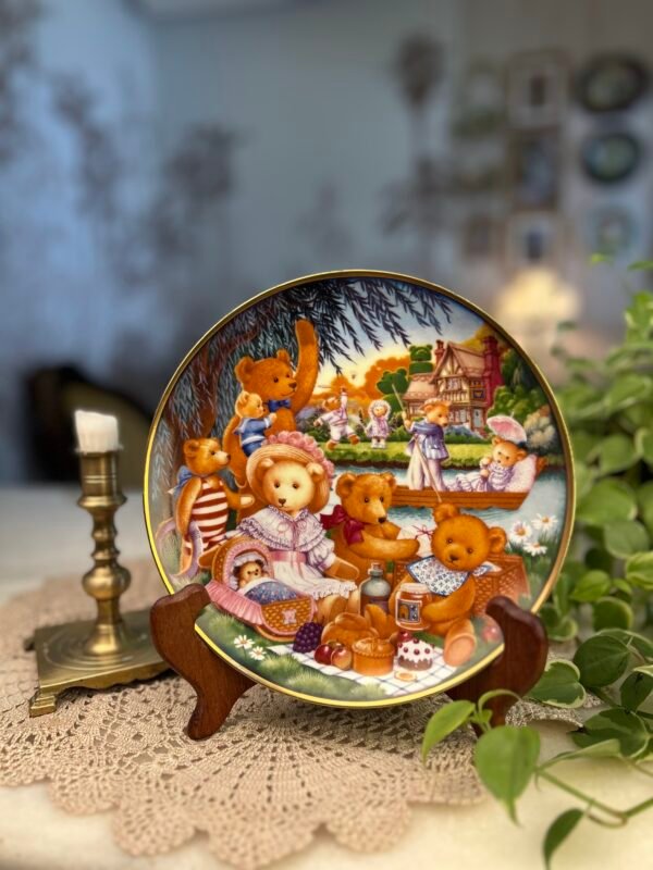 Prato Decorativo A Teddy Bear Picnic – Carol Lawson | Franklin Mint – Edição Limitada