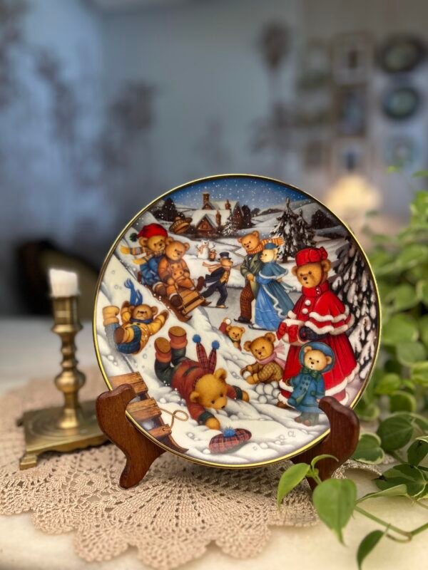 Prato Decorativo Teddy Bear Winter Frolic – Carol Lawson | Franklin Mint – Edição Limitada