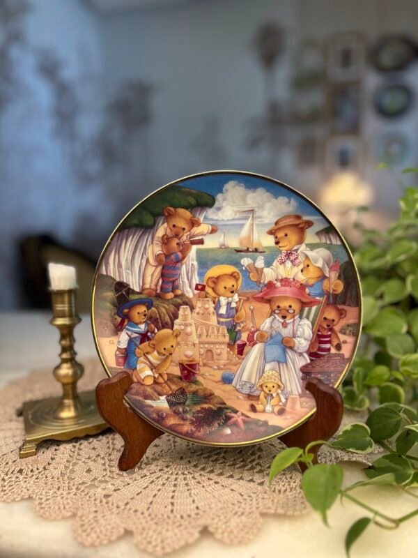 Prato Decorativo Teddy Bear Beach Party – Carol Lawson | Franklin Mint – Edição Limitada