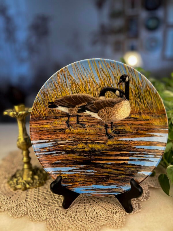 Prato Decorativo Courtship – Donald Pentz