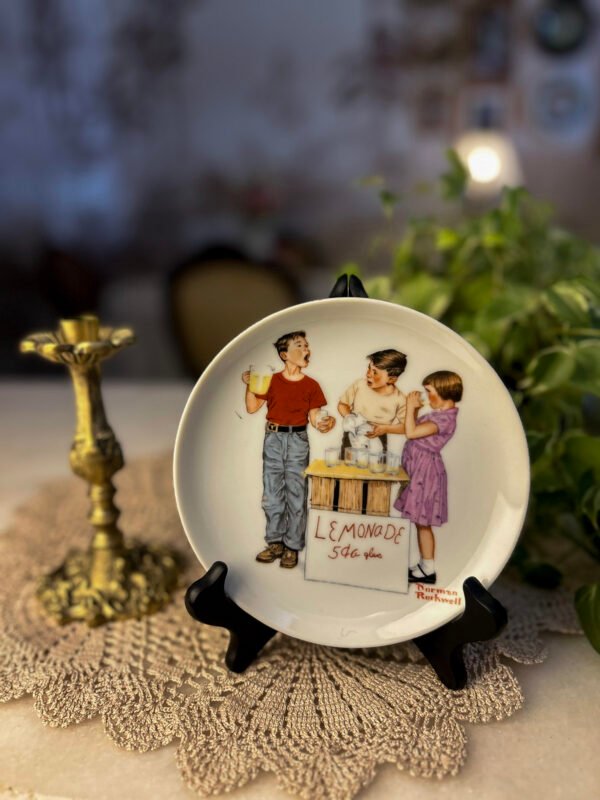 Prato Decorativo Norman Rockwell - Lemonade 5¢