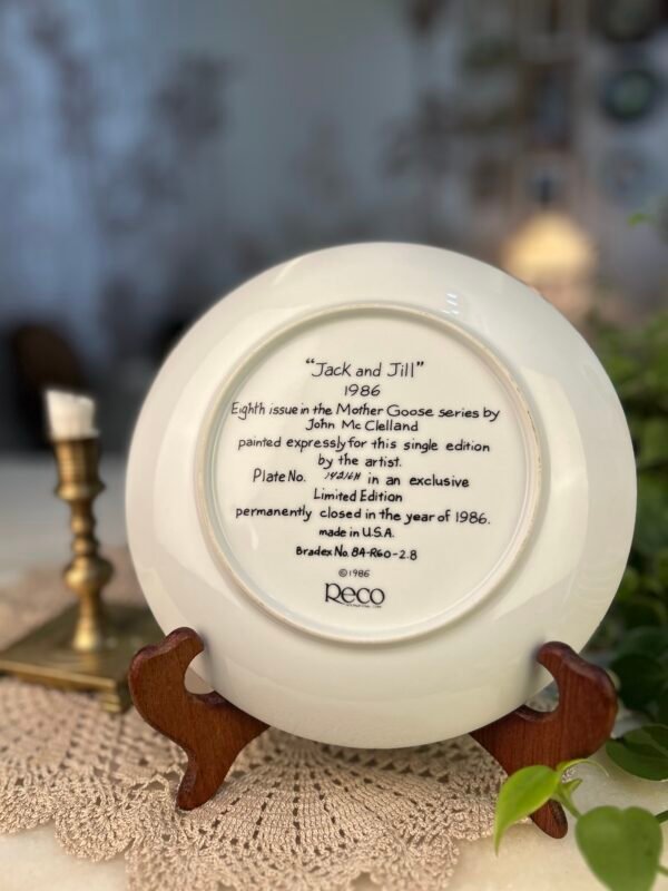 Prato decorativo Jack and Jill – John McClelland 1986 - Imagem 2