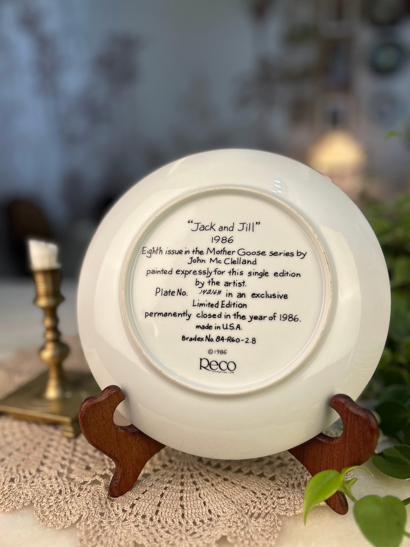 Prato decorativo Jack and Jill – John McClelland 1986 - Imagem 2