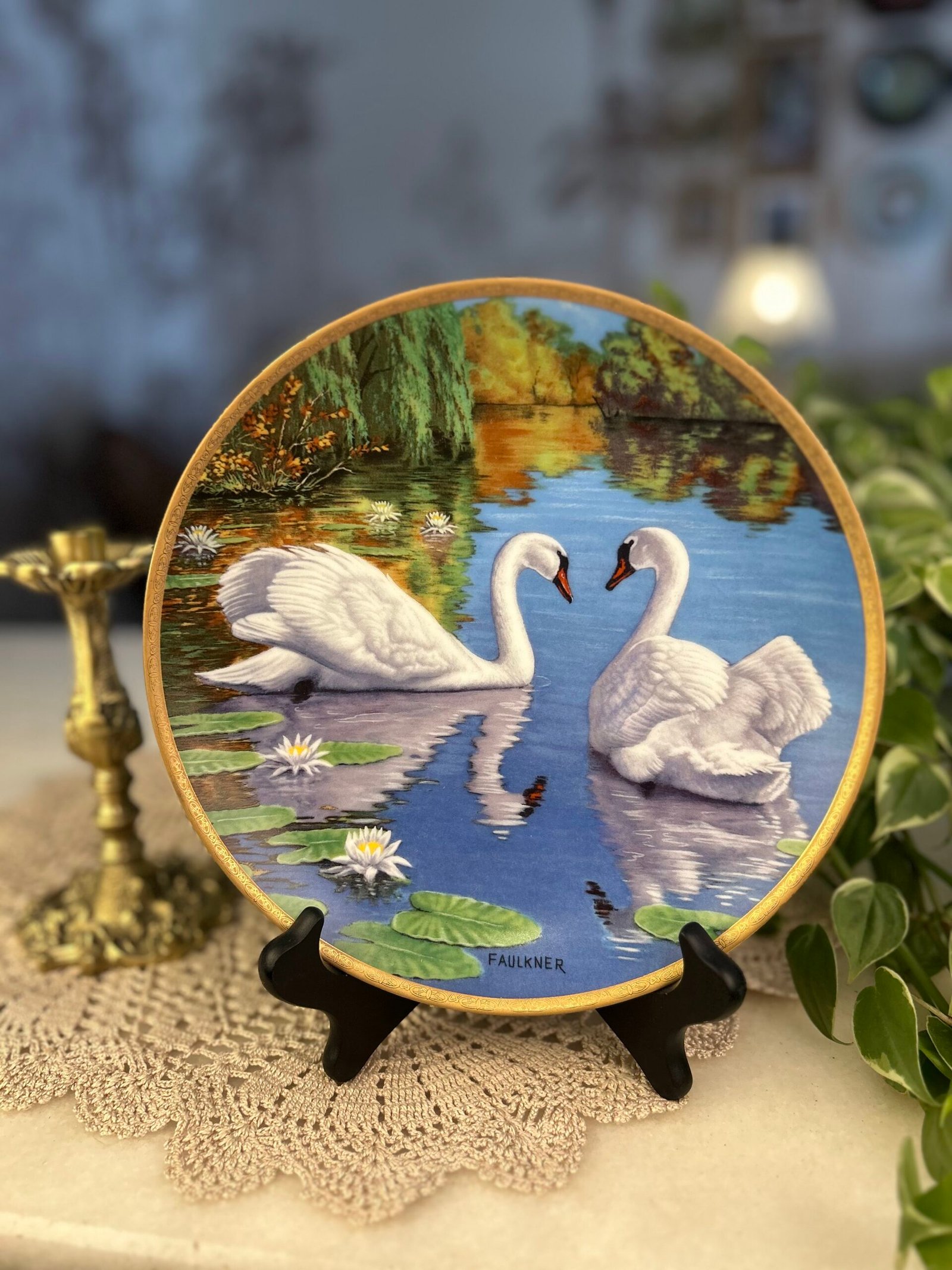 Prato decorativo The Swans – James Faulkner 1988 - Imagem 1