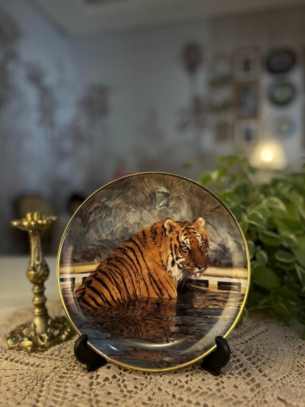 Prato decorativo Majestic Tiger – Ron Kimball - Imagem 1