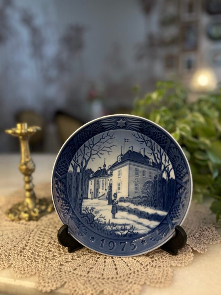 Prato decorativo Royal Copenhagen Marselisborg Slot – 1975
