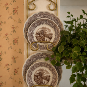 Suporte de parede vintage dourado para 4 pratos decorativos