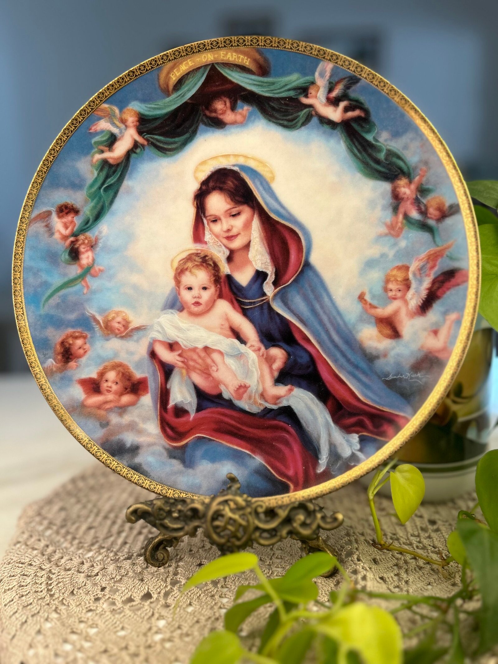 Prato decorativo Peace on Earth – Sandra Kuck – Edição Limitada - Imagem 1