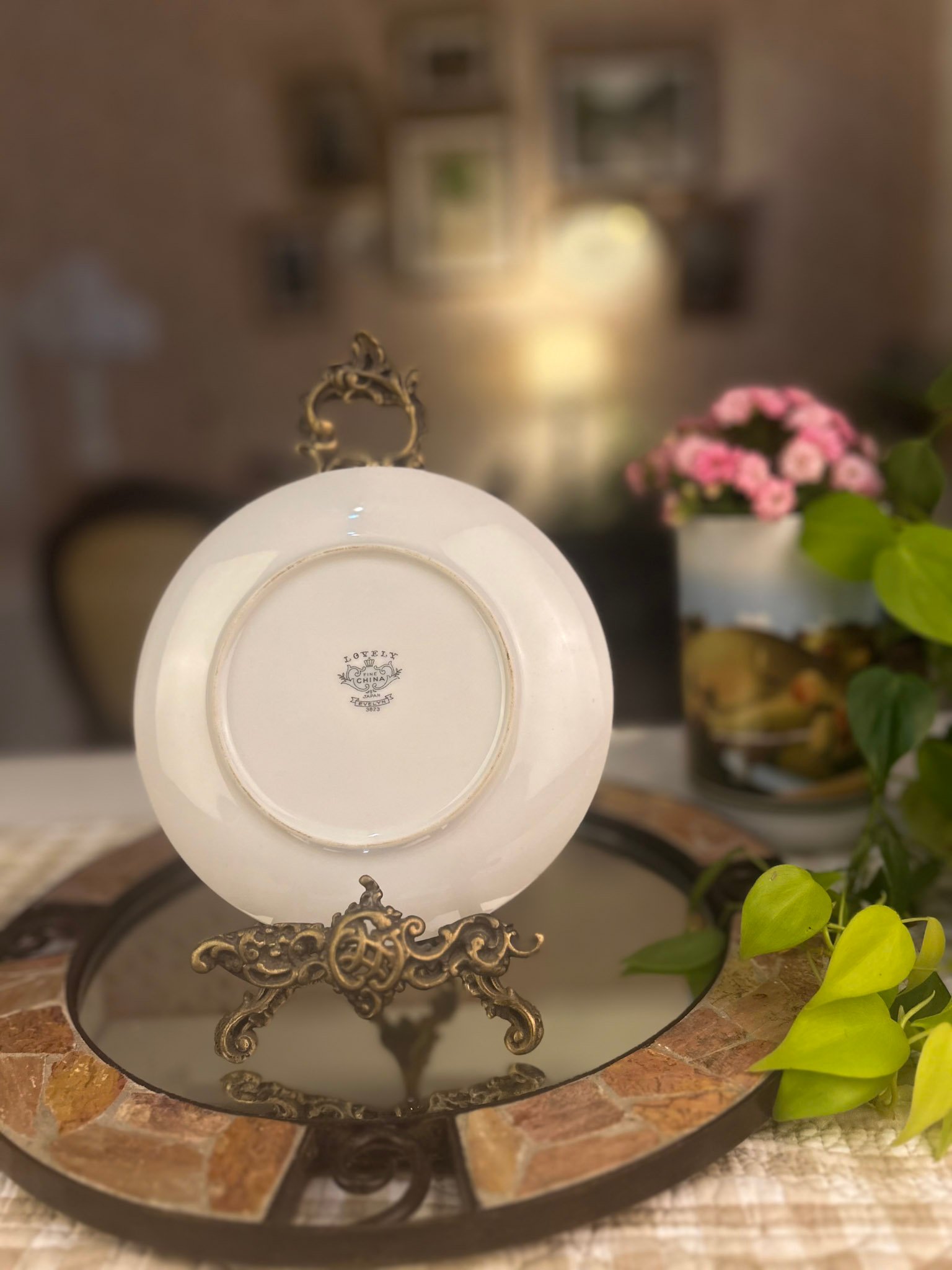 Prato de pão Lovely Fine China com rosa – Japão - Imagem 2