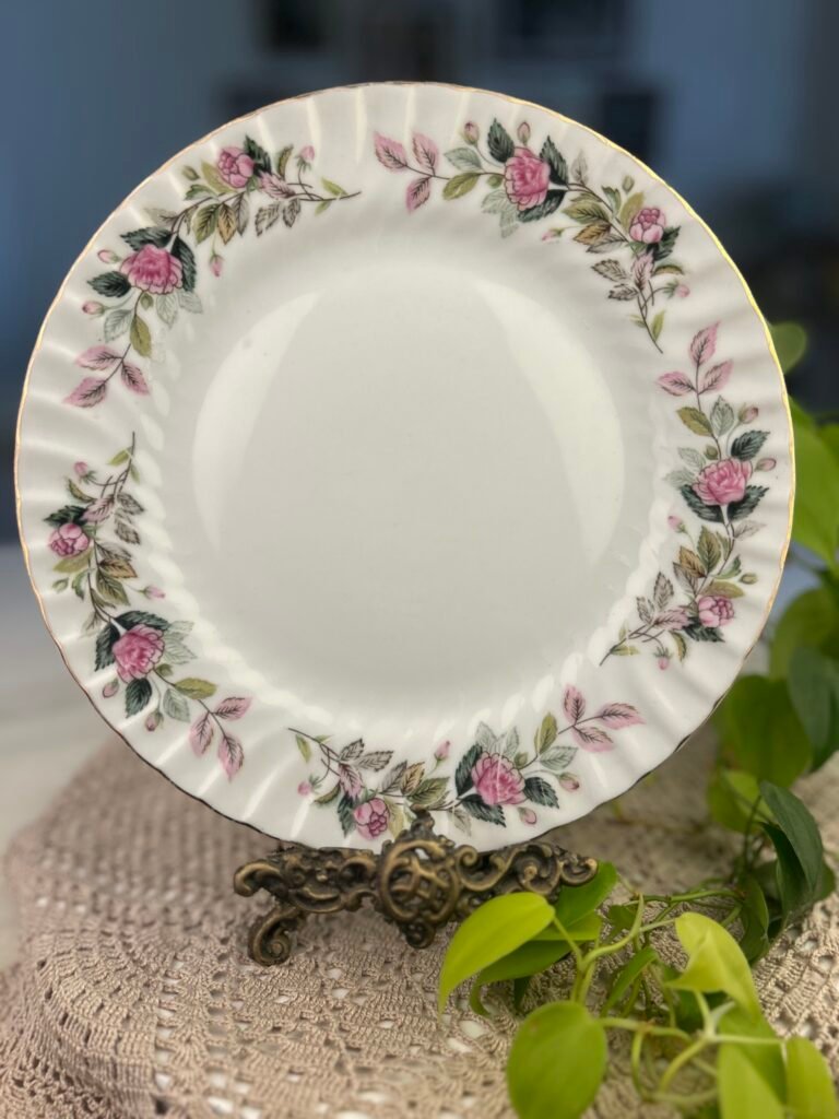 Prato Creative Fine China Japan Floral com Rosas
