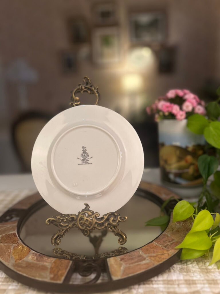 Prato de pão Royal Doulton Vanity Fair em porcelana inglesa