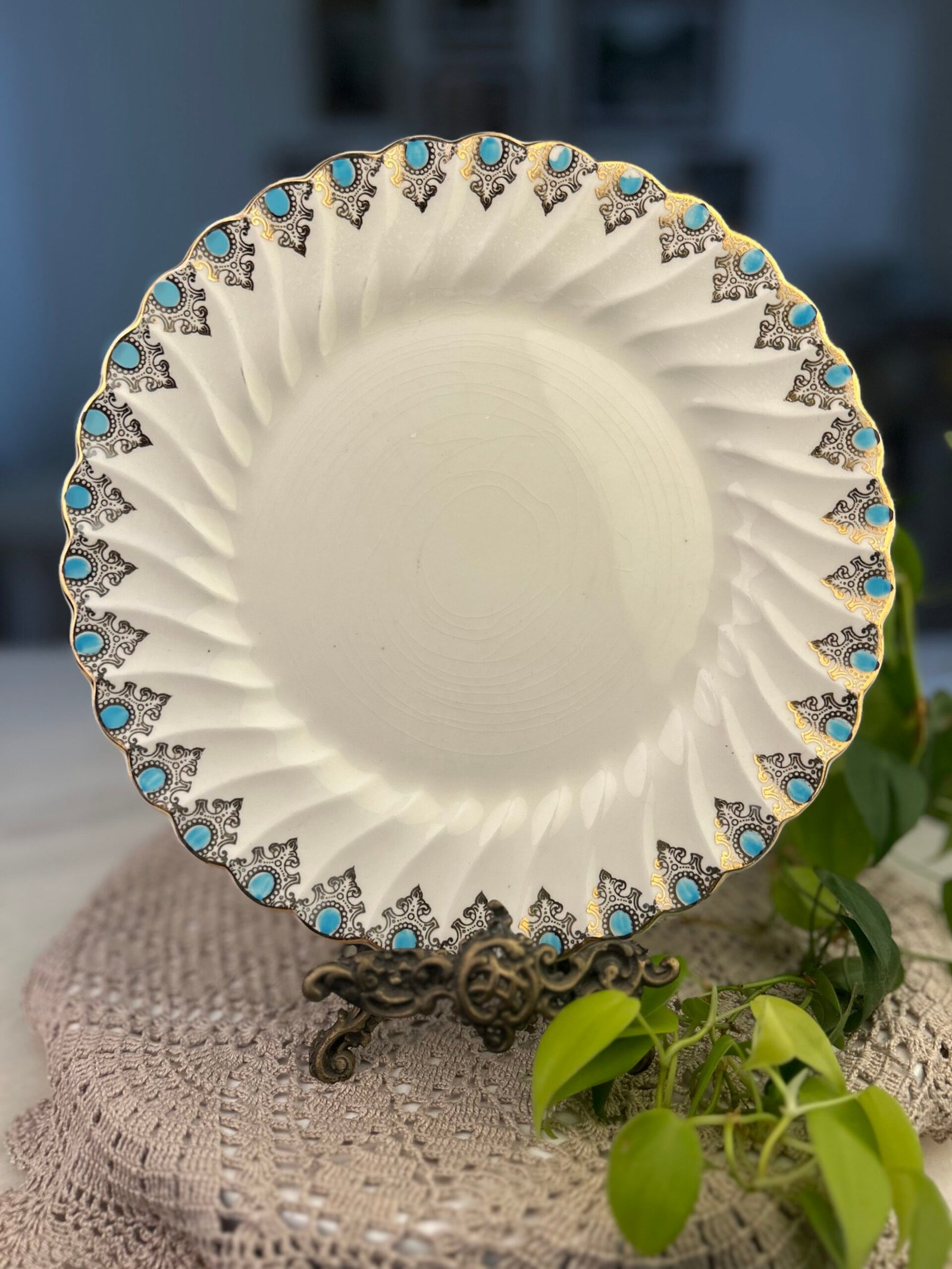 Prato Myott Son & Co England com Detalhes Turquesa e Dourado - Imagem 1