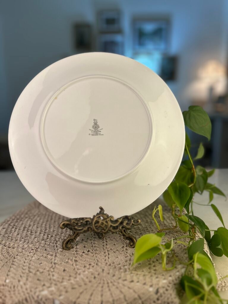 Prato inglês Royal Doulton Flirtation – 1976