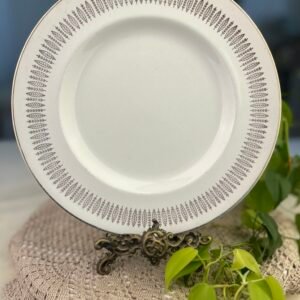 Prato Inglês Royal Kingston Traditional Dinnerware com Folhagem Marrom
