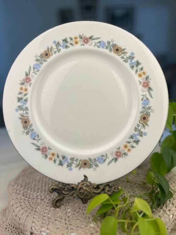 Prato raso Royal Doulton Pastorale floral inglês - Imagem 1