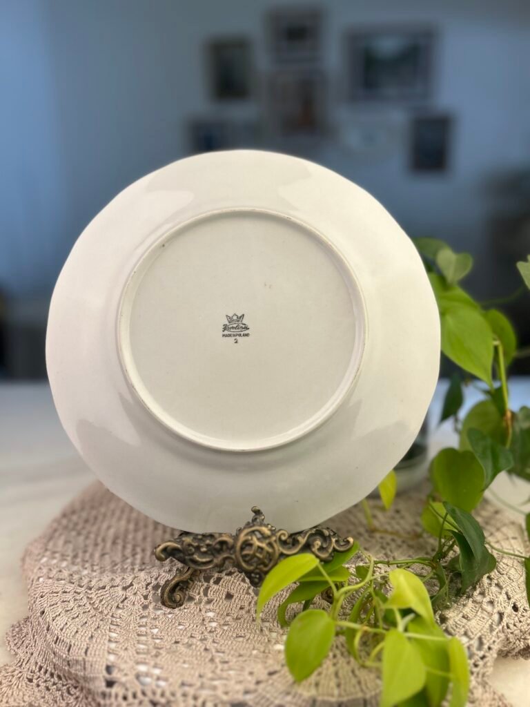 Prato vintage Karolina floral com rosas – Made in Poland