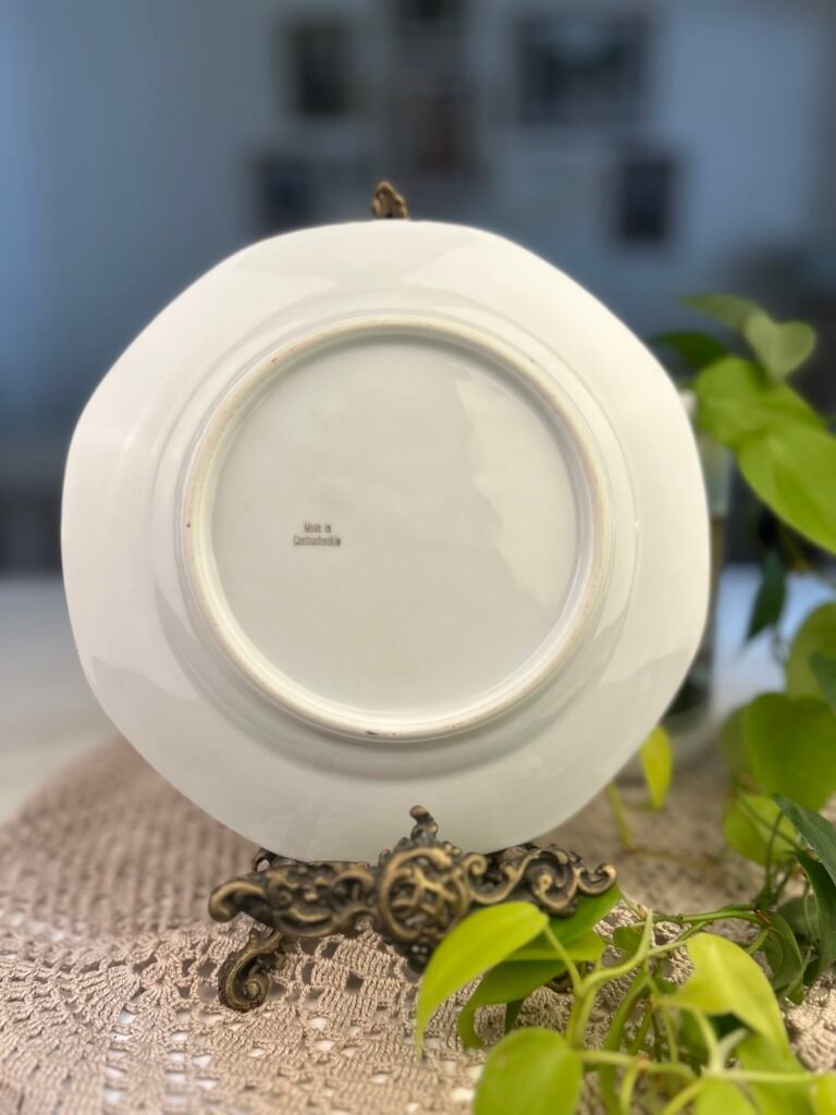 Prato pequeno floral Made in Czechoslovakia