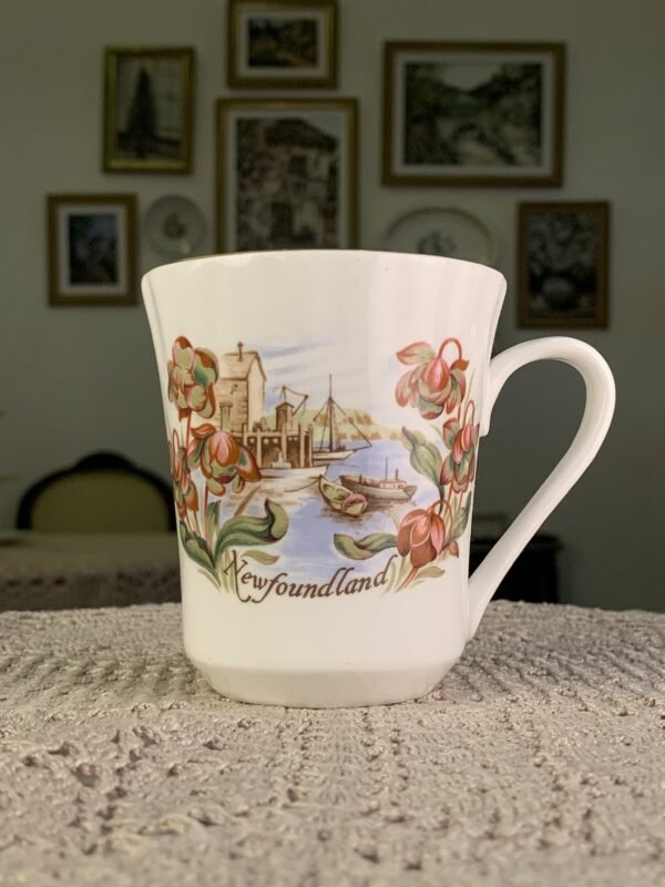 Caneca inglesa vintage Queensway Newfoundland - Imagem 1