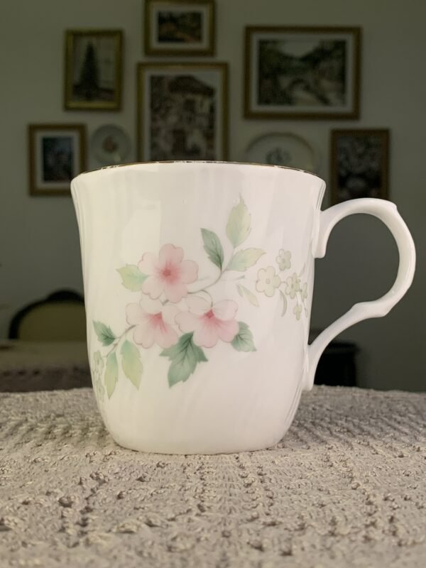 Caneca inglesa vintage Sadler Wellington floral rosa - Imagem 1