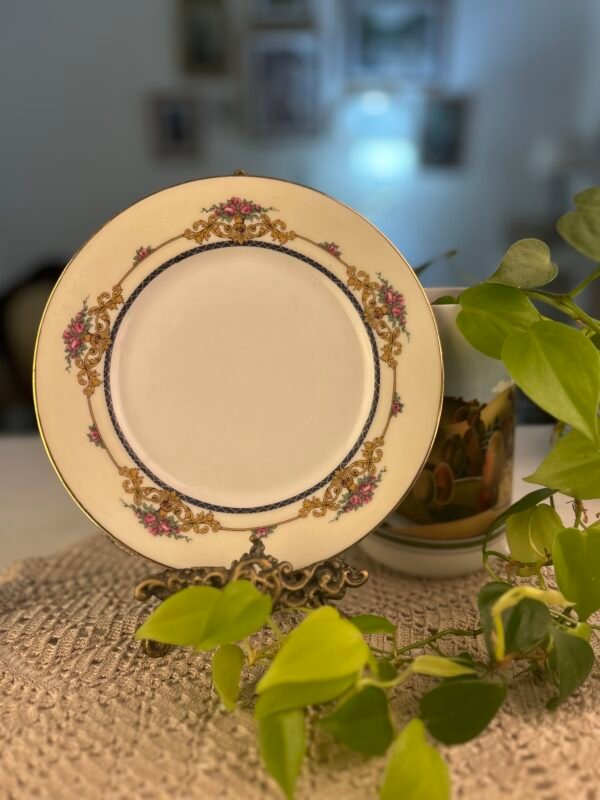 Prato francês Théodore Haviland Limoges Grace com rosas e dourado - Imagem 1