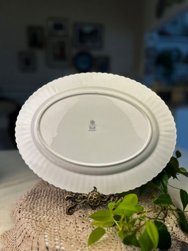 Travessa oval Paragon inglesa com rosas azuis