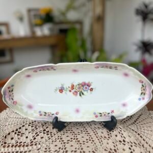 Travessa oval vintage Bavaria com flores coloridas e detalhes rosados
