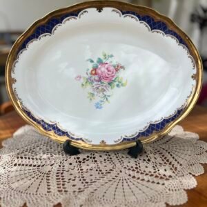 Travessa oval Royal Collection com flores e detalhes em azul e dourado