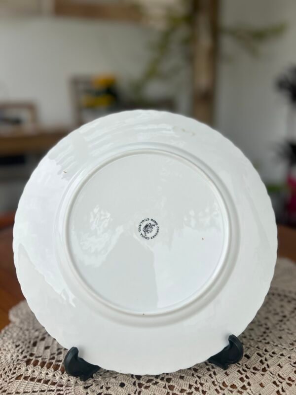 Prato inglês vintage Bone China com flores orientais e borda dourada - Imagem 2