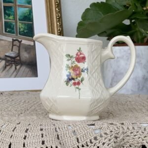 Leiteira Inglesa Sadler Floral com Relevo Entrelaçado