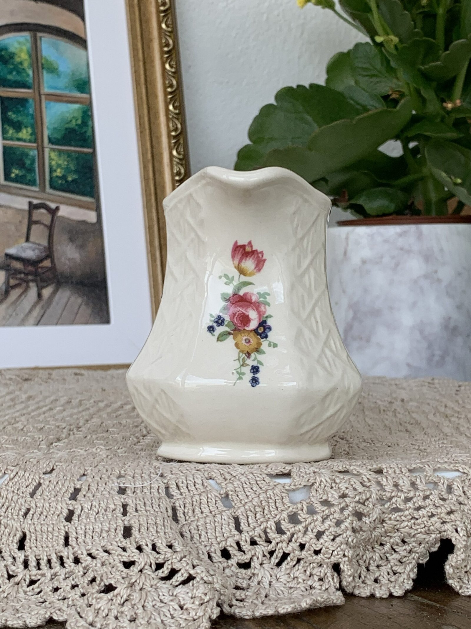 Leiteira Inglesa Sadler Floral com Relevo Entrelaçado - Imagem 2