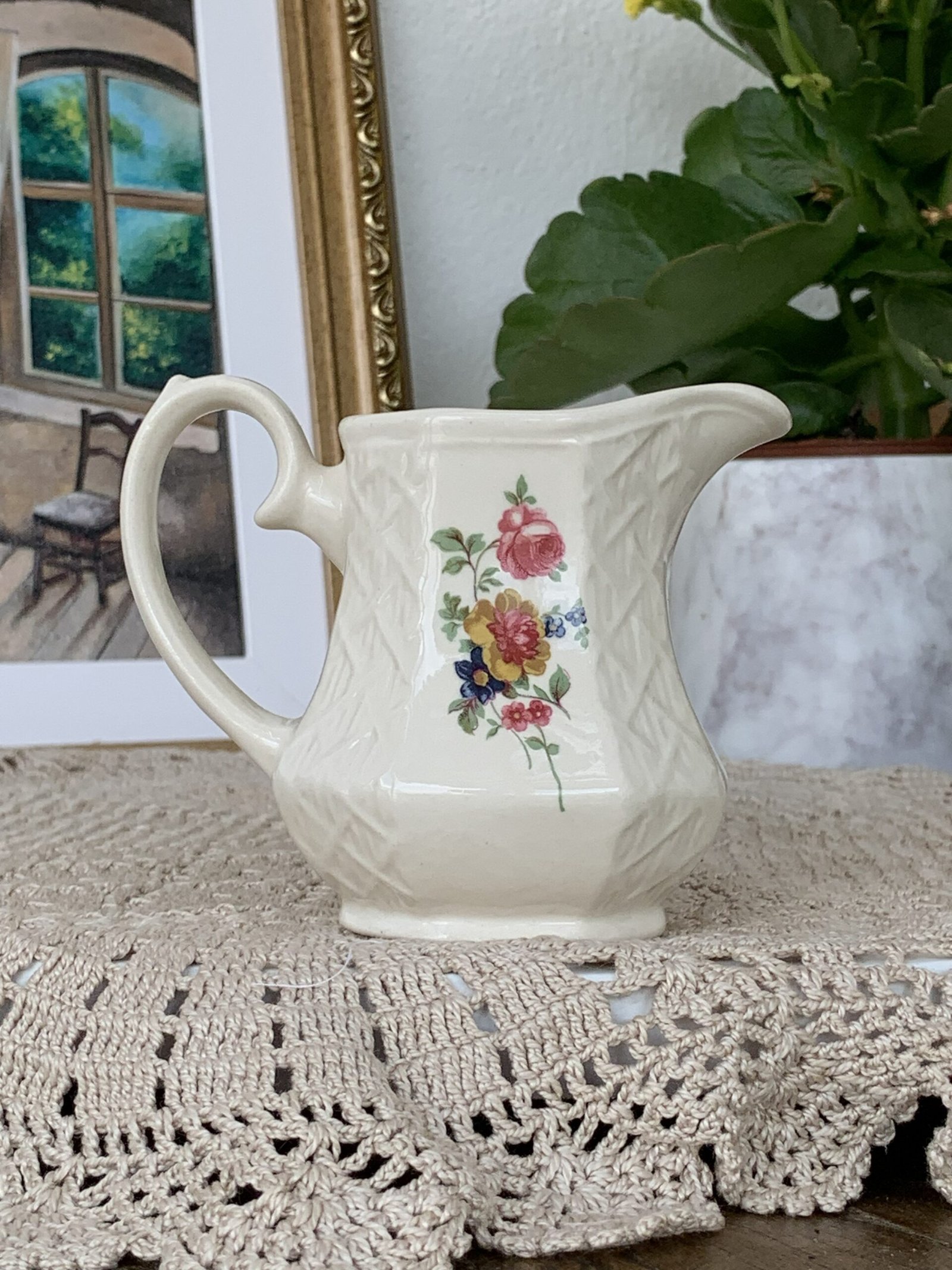Leiteira Inglesa Sadler Floral com Relevo Entrelaçado - Imagem 3