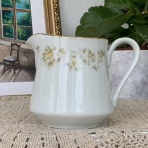 Leiteira Japonesa Mita Lucia com Flores Amarelas