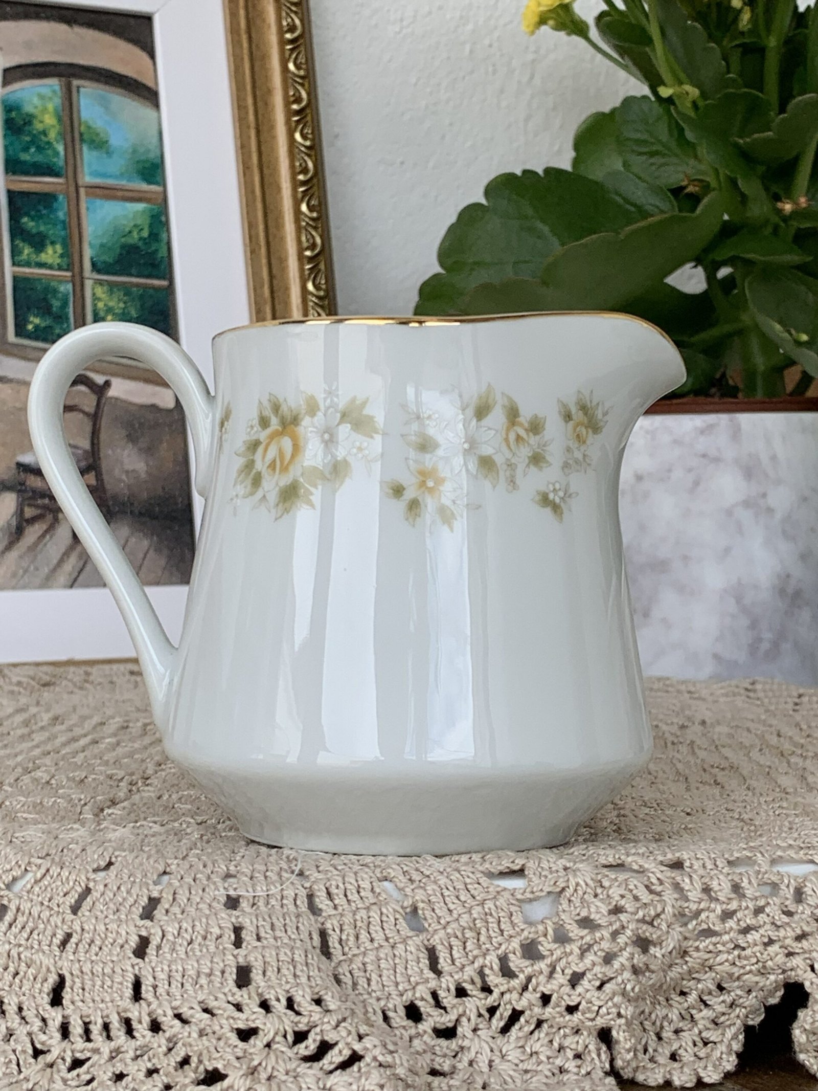 Leiteira Japonesa Mita Lucia com Flores Amarelas - Imagem 2