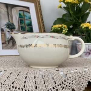 Leiteira Vintage com Rosas e Arabescos Dourados