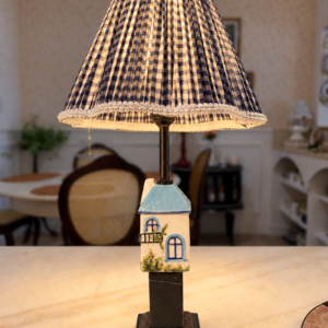 Luminária de Casinha com Cúpula Xadrez Azul