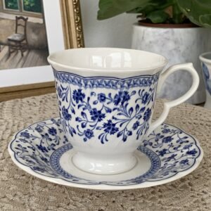 Xícara com Pires Nikko Floral Azul e Branco