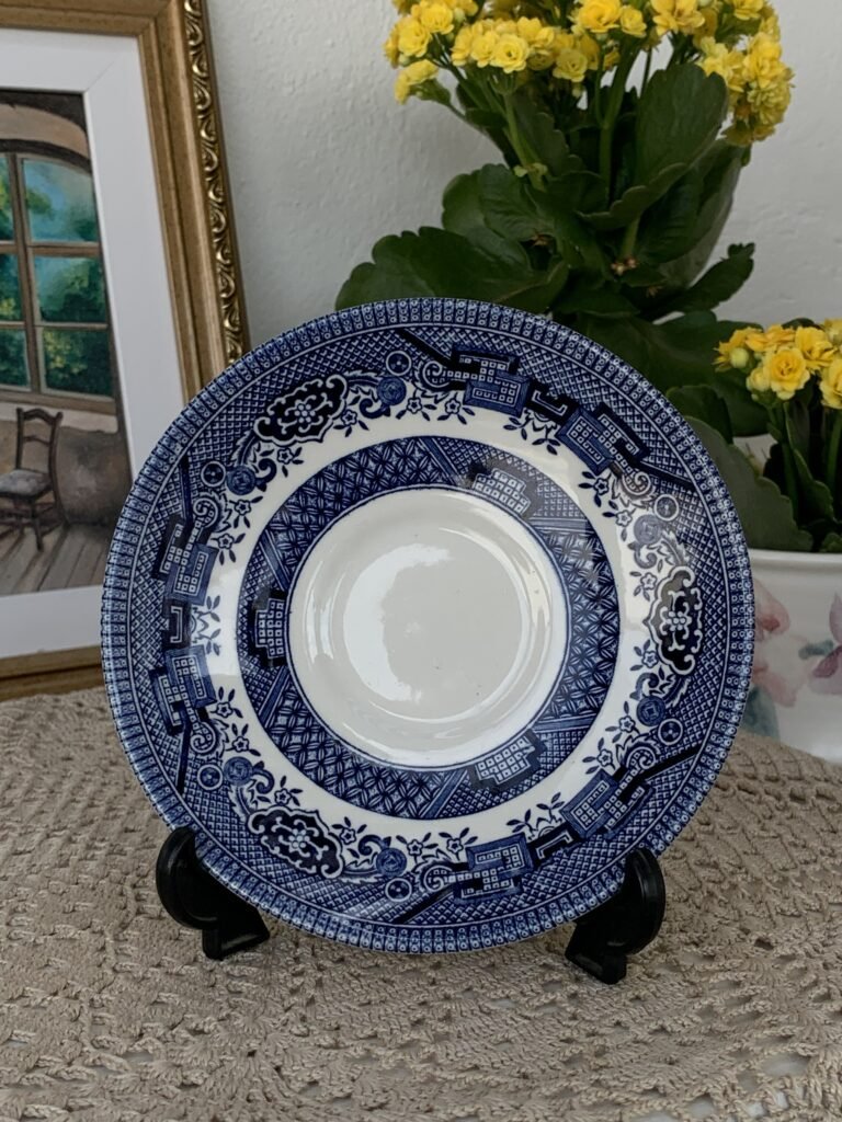 Pires Inglês Azul e Branco com Flores e Pássaros