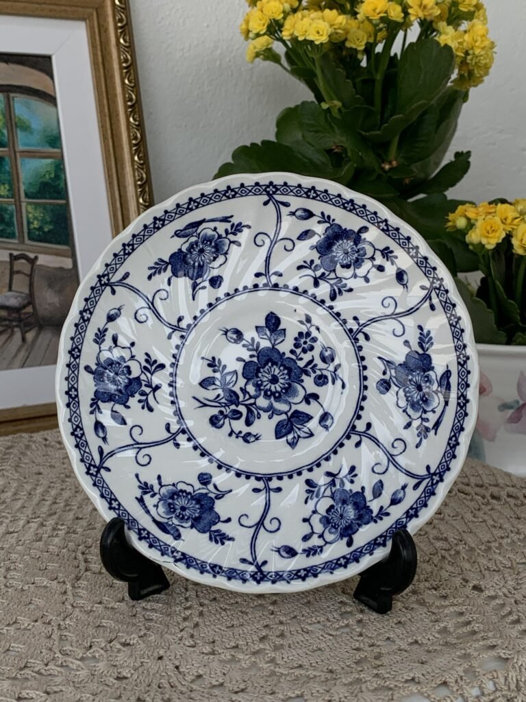 Xícara com Pires Inglês Azul com Flores e Pássaros